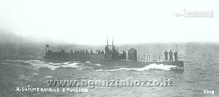 Navi da guerra RSmg Giacinto Pullino 1913 sommergibile in prove di